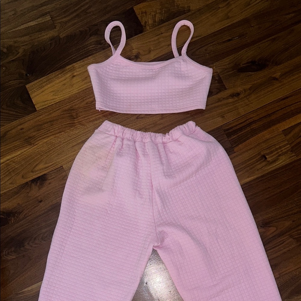 Chic Pink Textured Pants